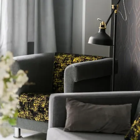 Chociszewskiego By Renters Apartment *
