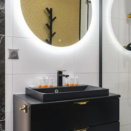 Chociszewskiego By Renters Apartamento